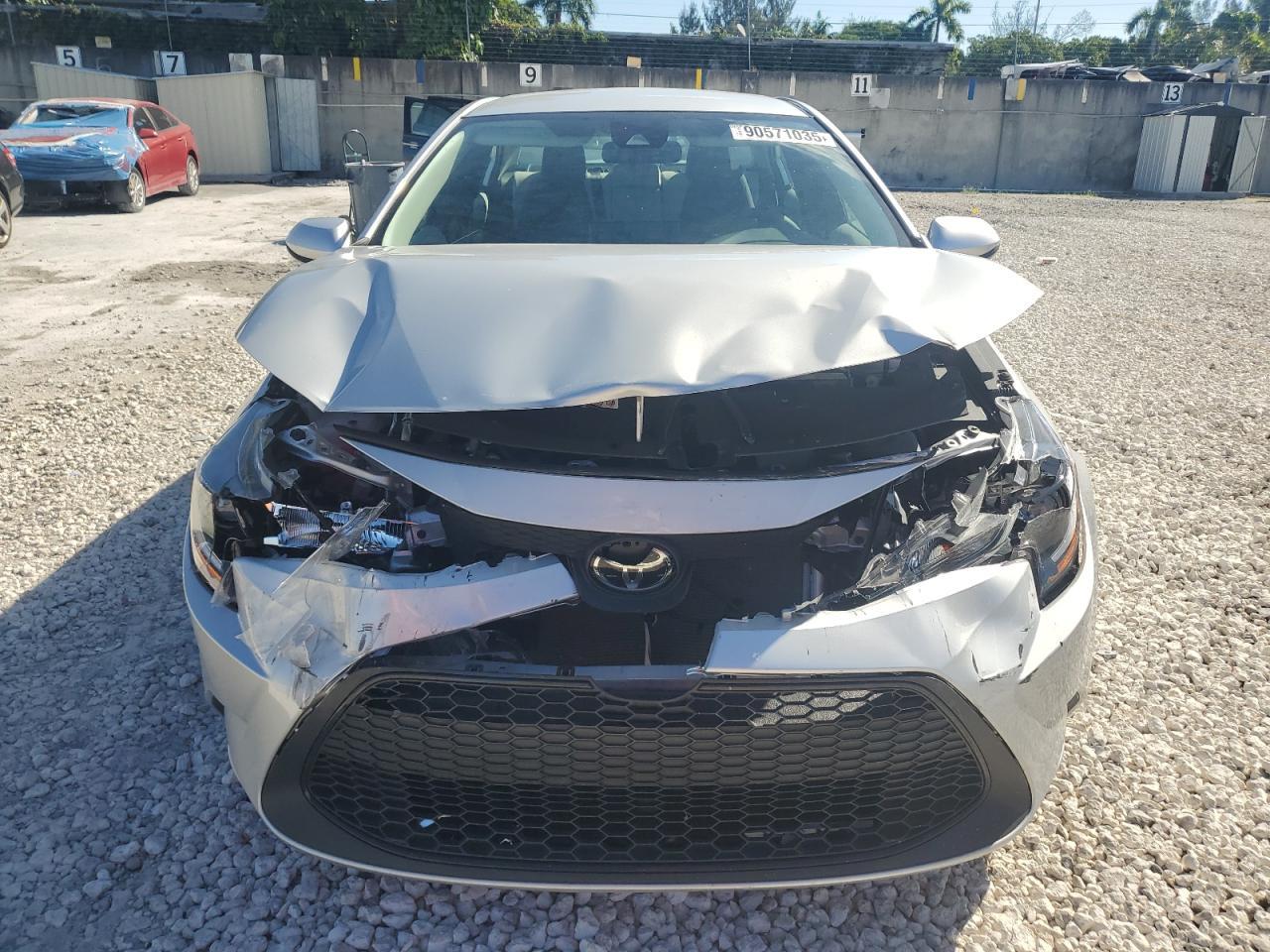 2022 Toyota Corolla Le - Фото 5