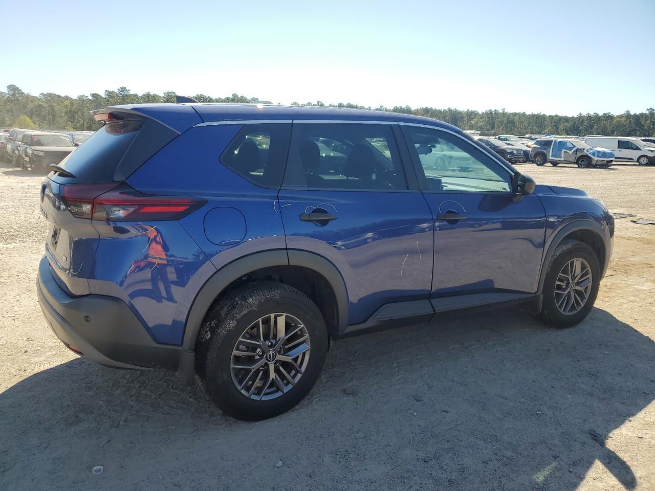 2023 Nissan Rogue S - Image 3