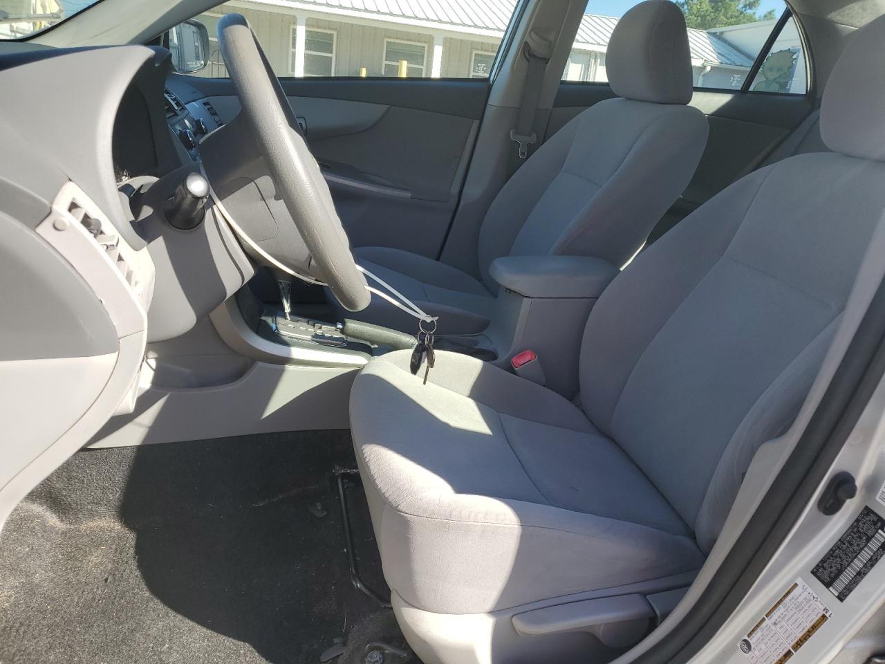 2010 Toyota Corolla Base - Фото 7