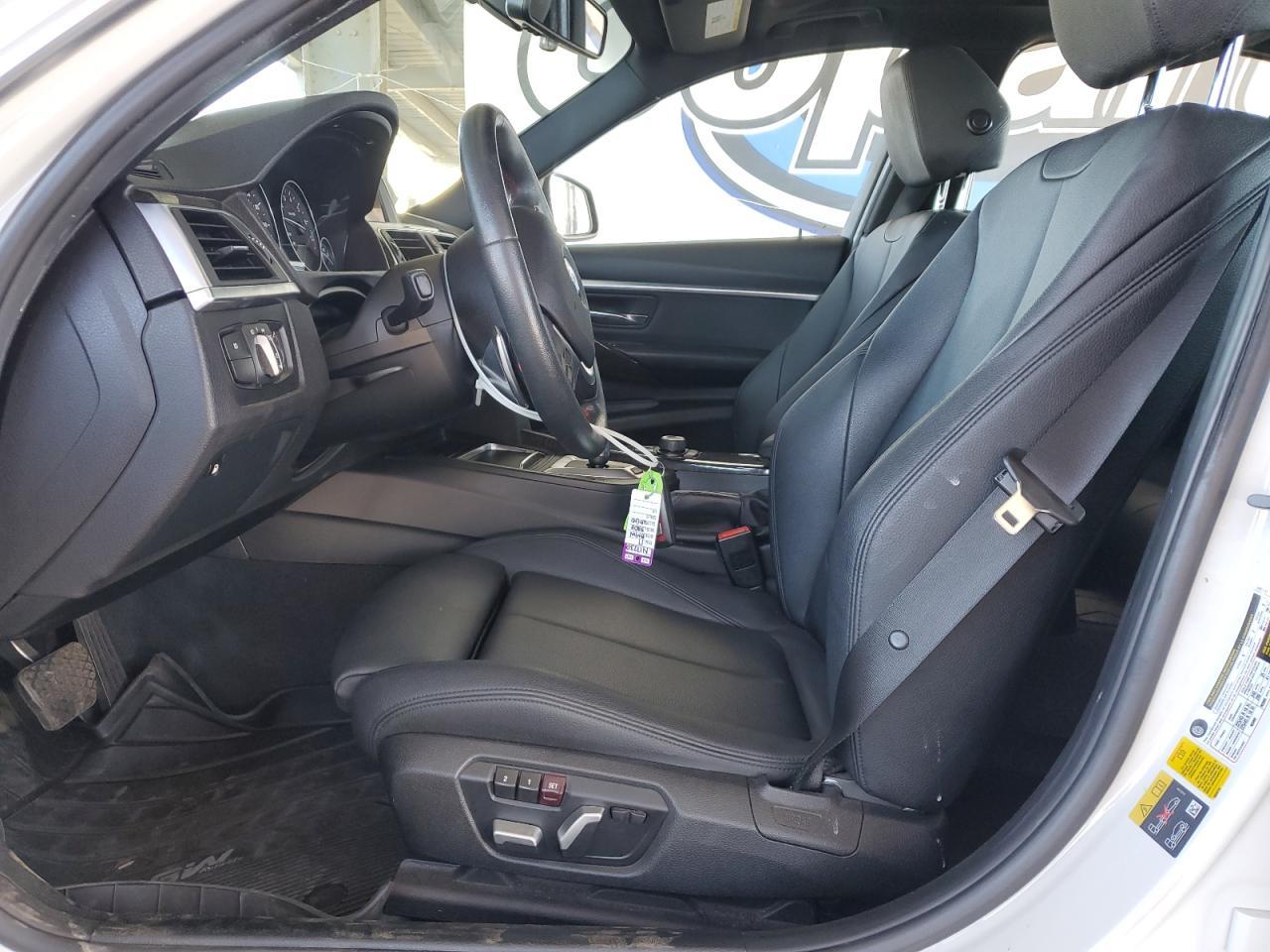 2017 BMW 330E - Фото 7