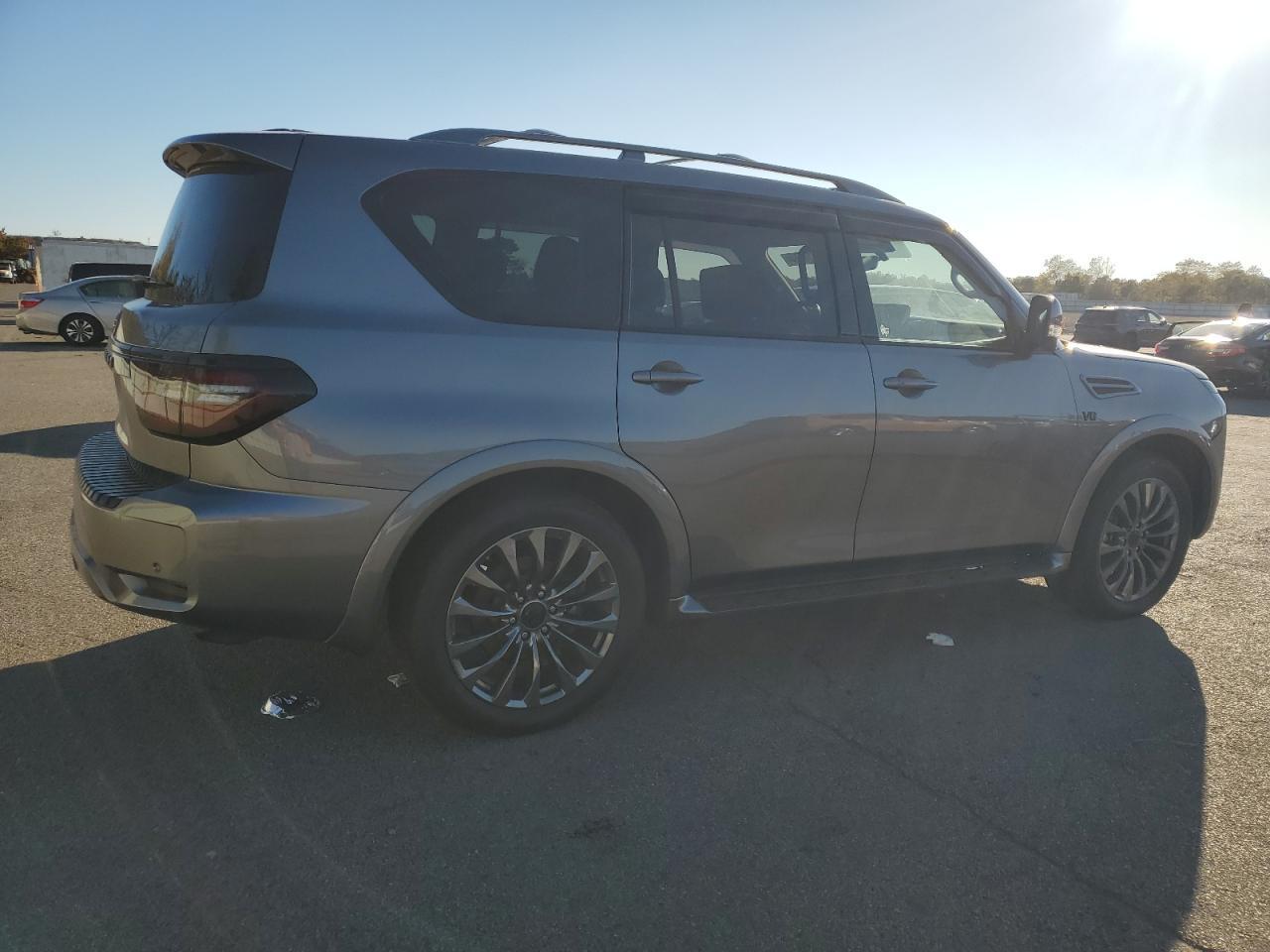 2021 Nissan Armada Platinum - Фото 3
