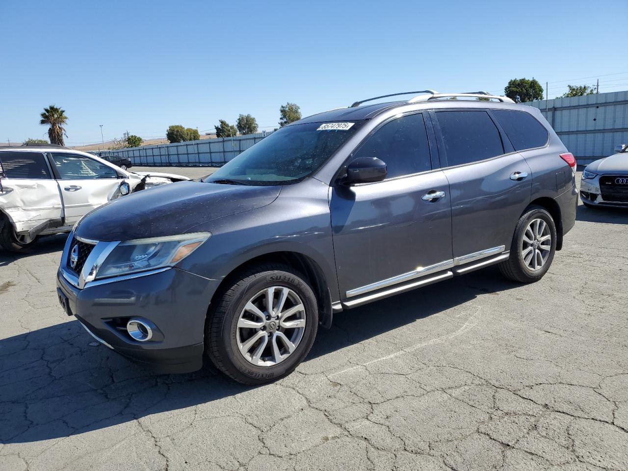 2014 Nissan Pathfinder S