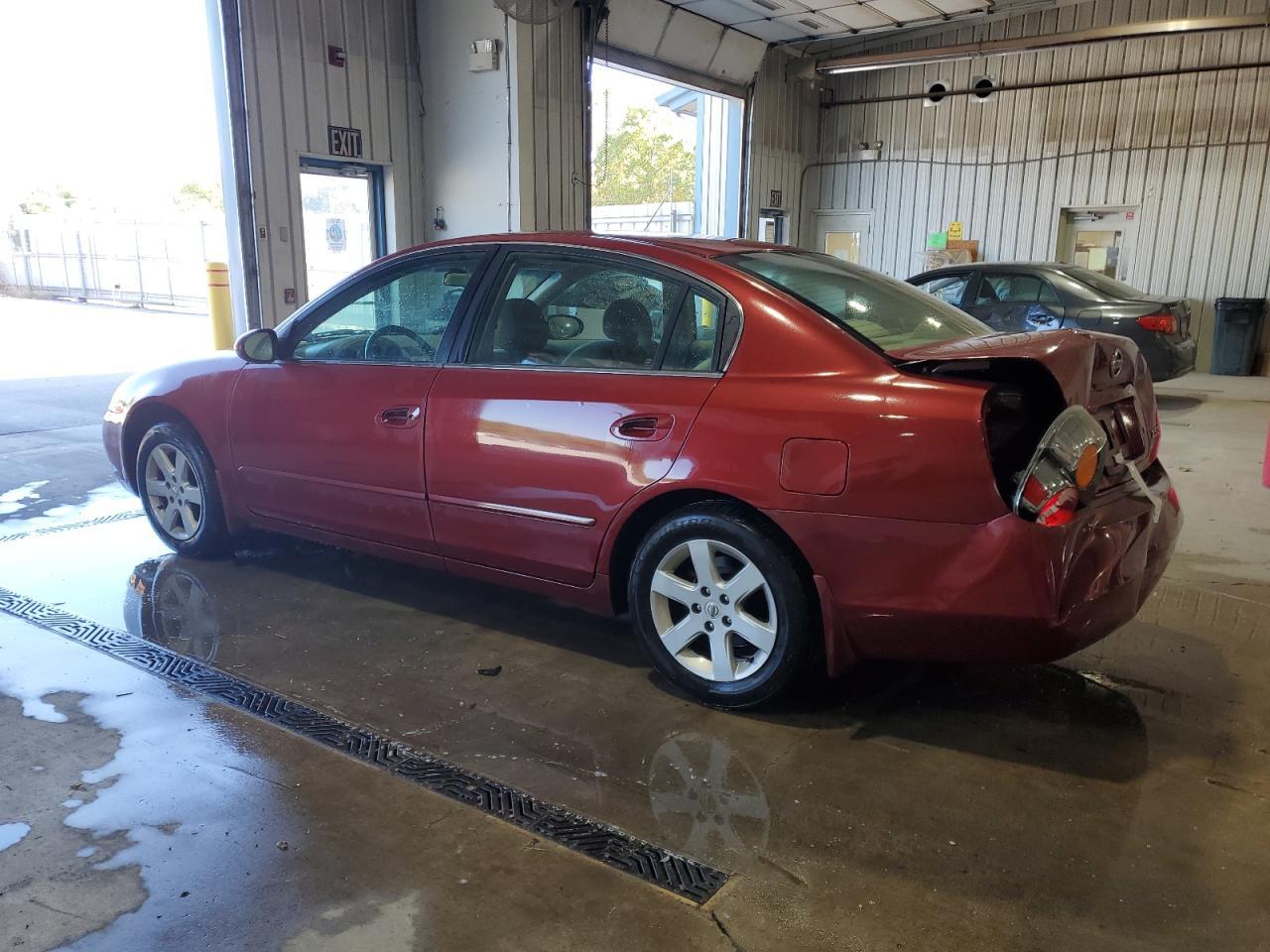 2004 Nissan Altima 2.5 - Фото 2