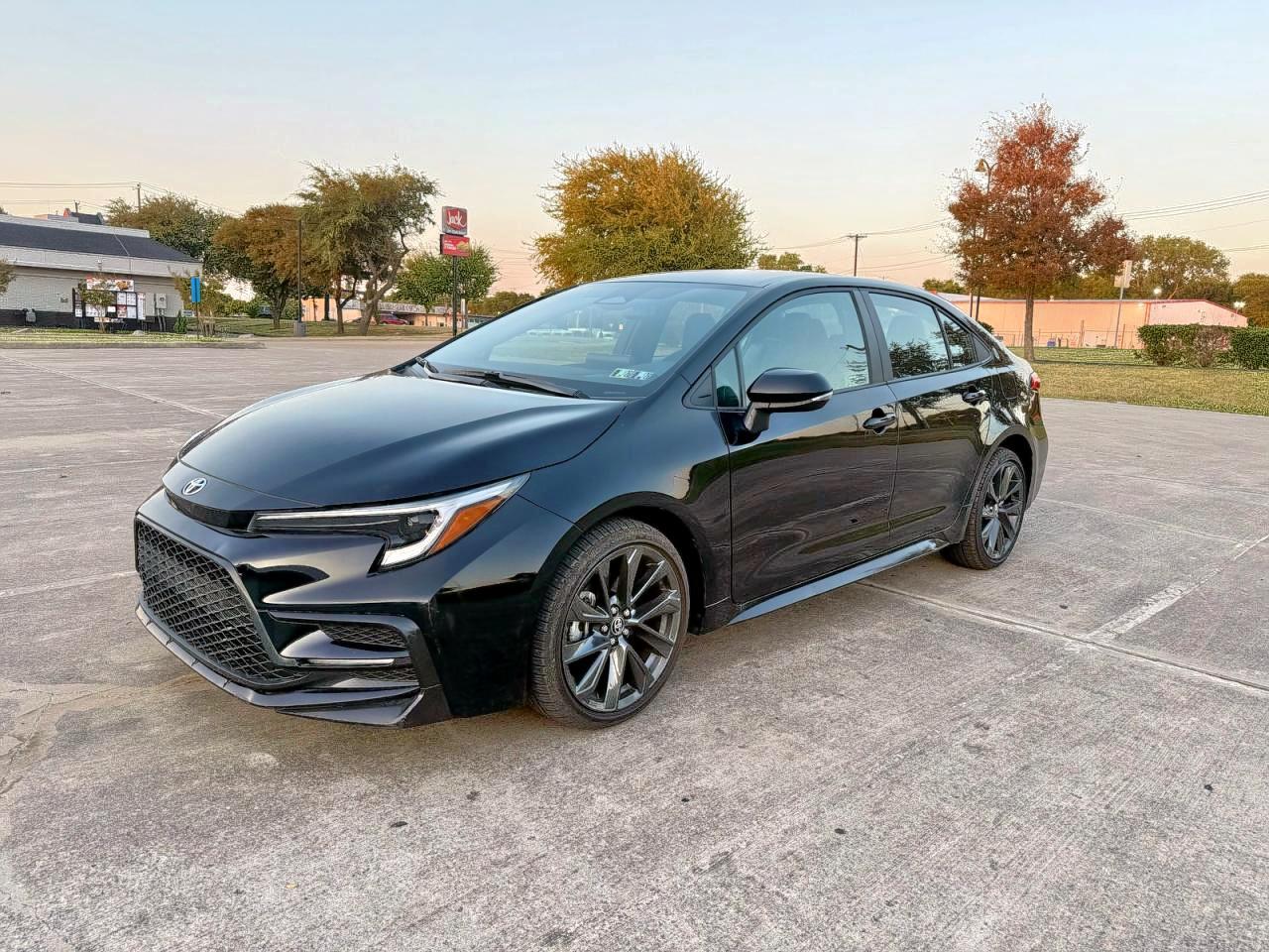 2025 Toyota Corolla Se - Фото 2