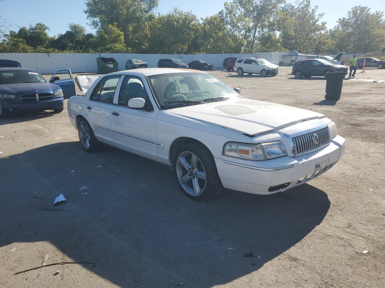 2008 Mercury Grand Marquis Gs - Image 4