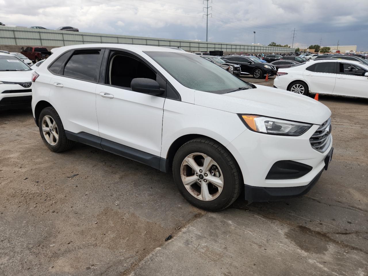 2020 Ford Edge Se - Фото 4