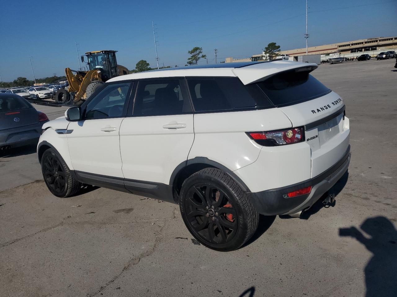 2013 Land Rover Range Rover Evoque Pure Plus - Image 2