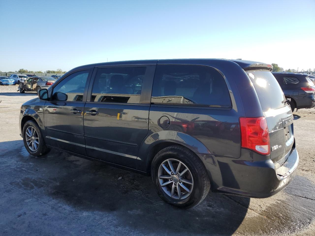 2014 Dodge Grand Caravan Se - Фото 2