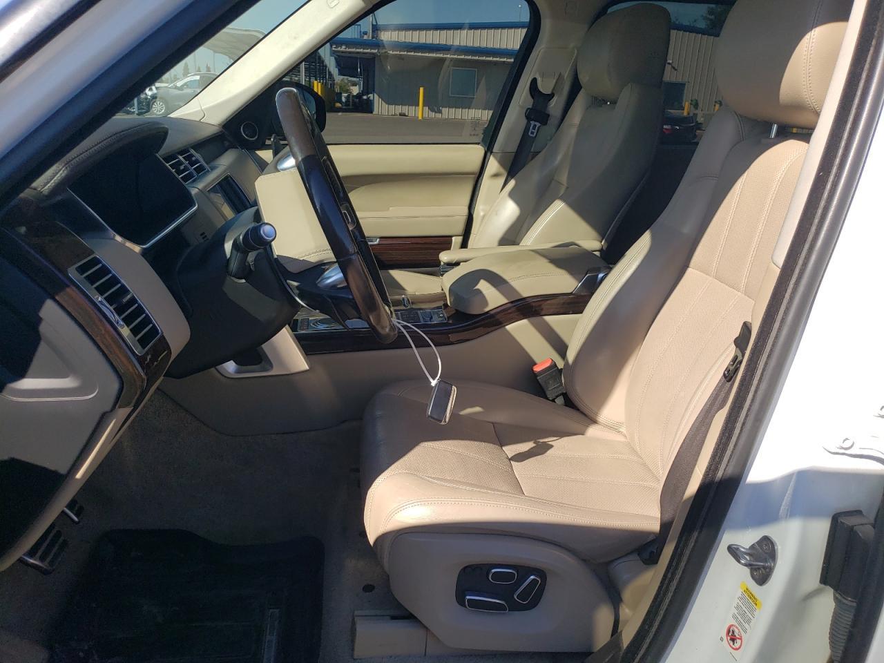 2015 Land Rover Range Rover Supercharged - Image 7
