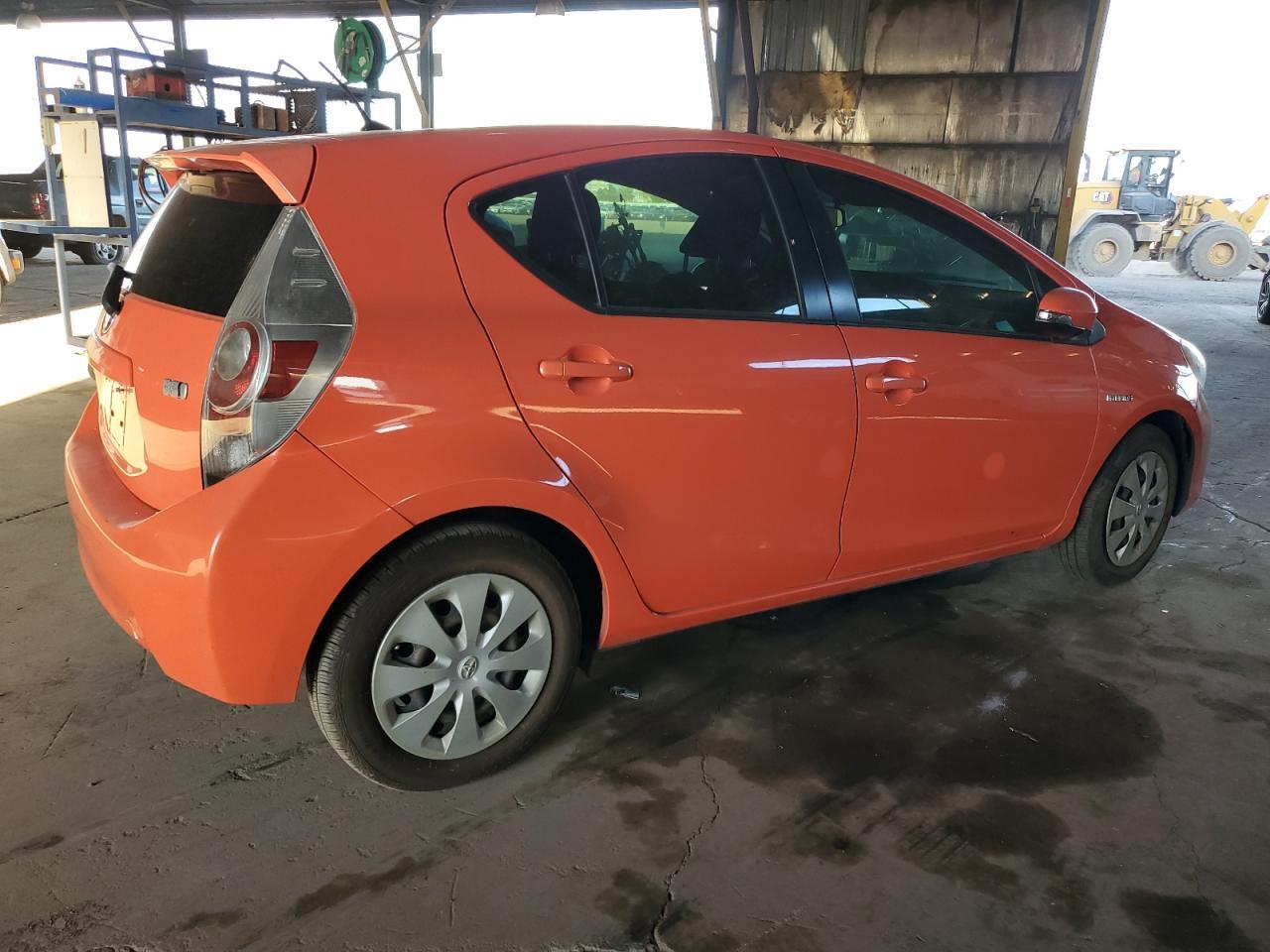 2012 Toyota Prius C - Фото 3