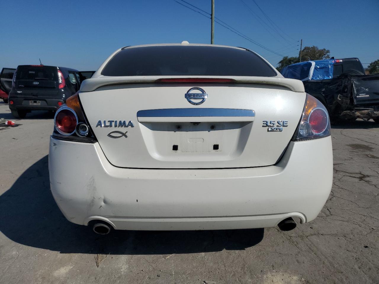2008 Nissan Altima 3.5Se - Фото 6