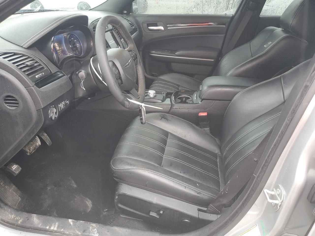 2022 Chrysler 300 S - Фото 7