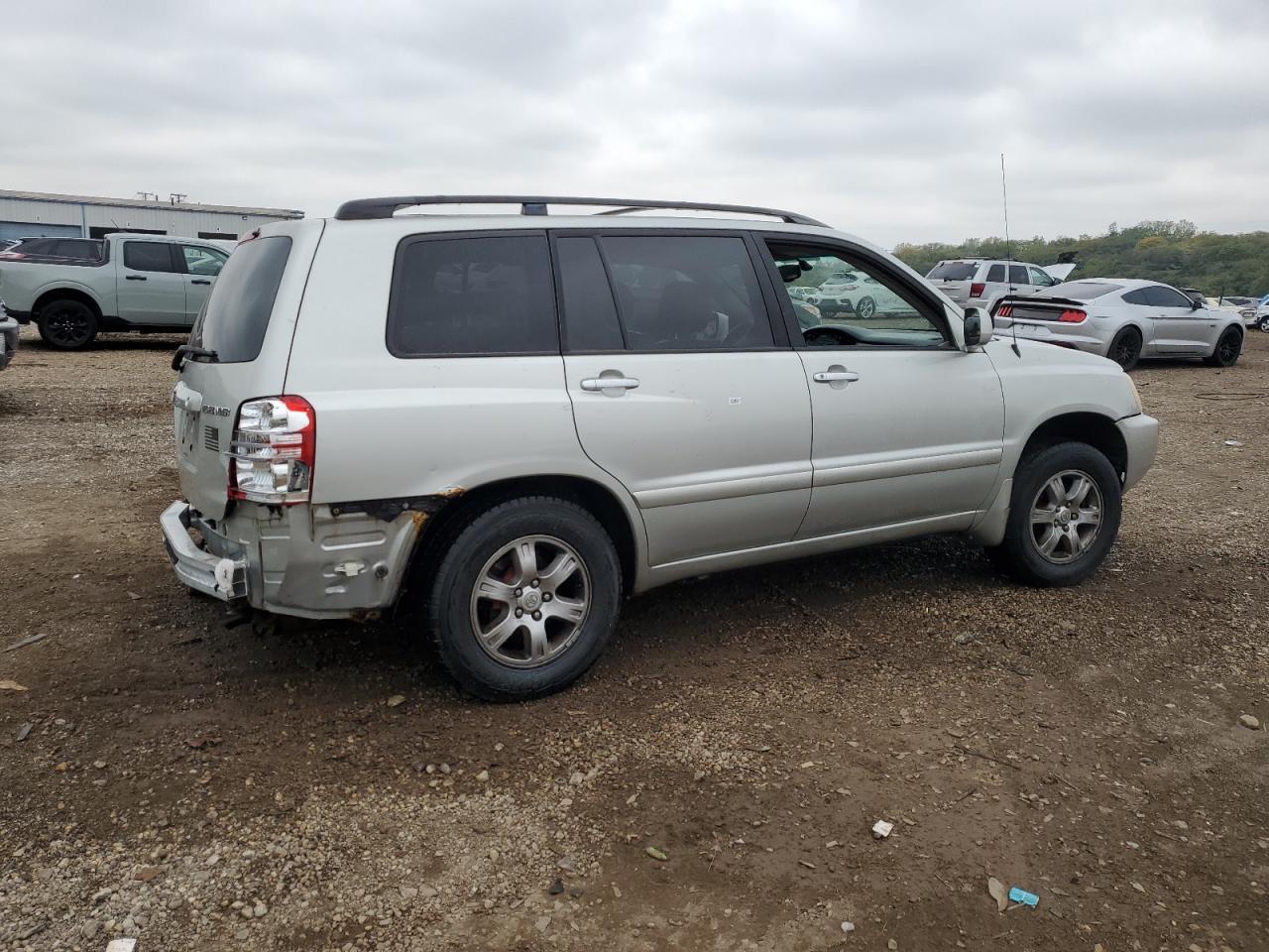 2003 Toyota Highlander Limited - Image 3