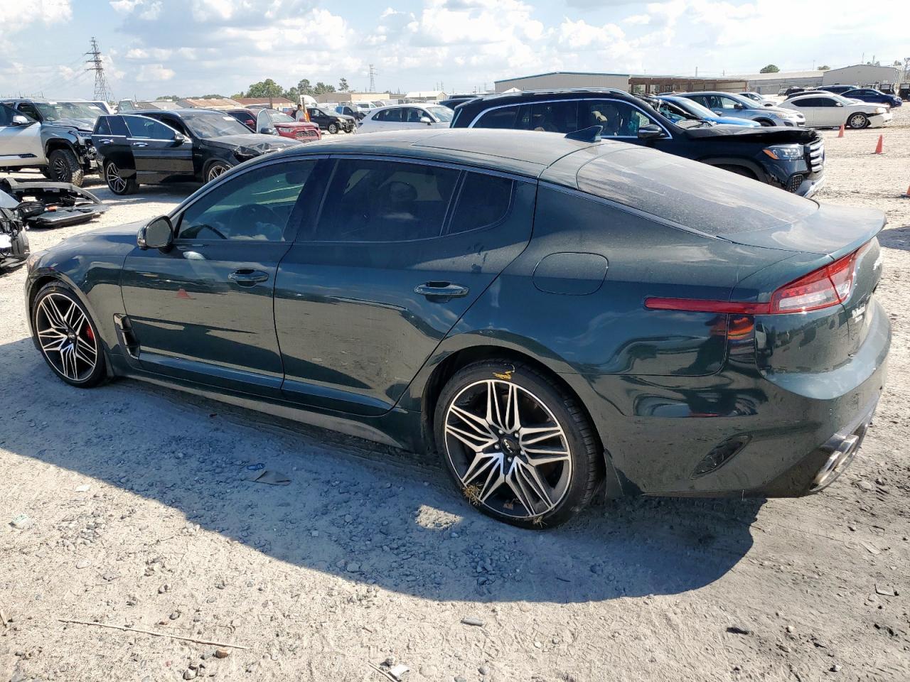 2023 Kia Stinger Gt2 - Фото 2