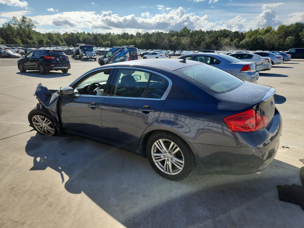 2012 Infiniti G37 Base - Image 2