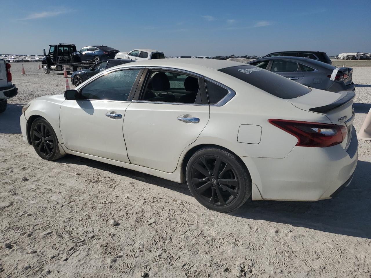 2017 Nissan Altima 2.5 - Фото 2