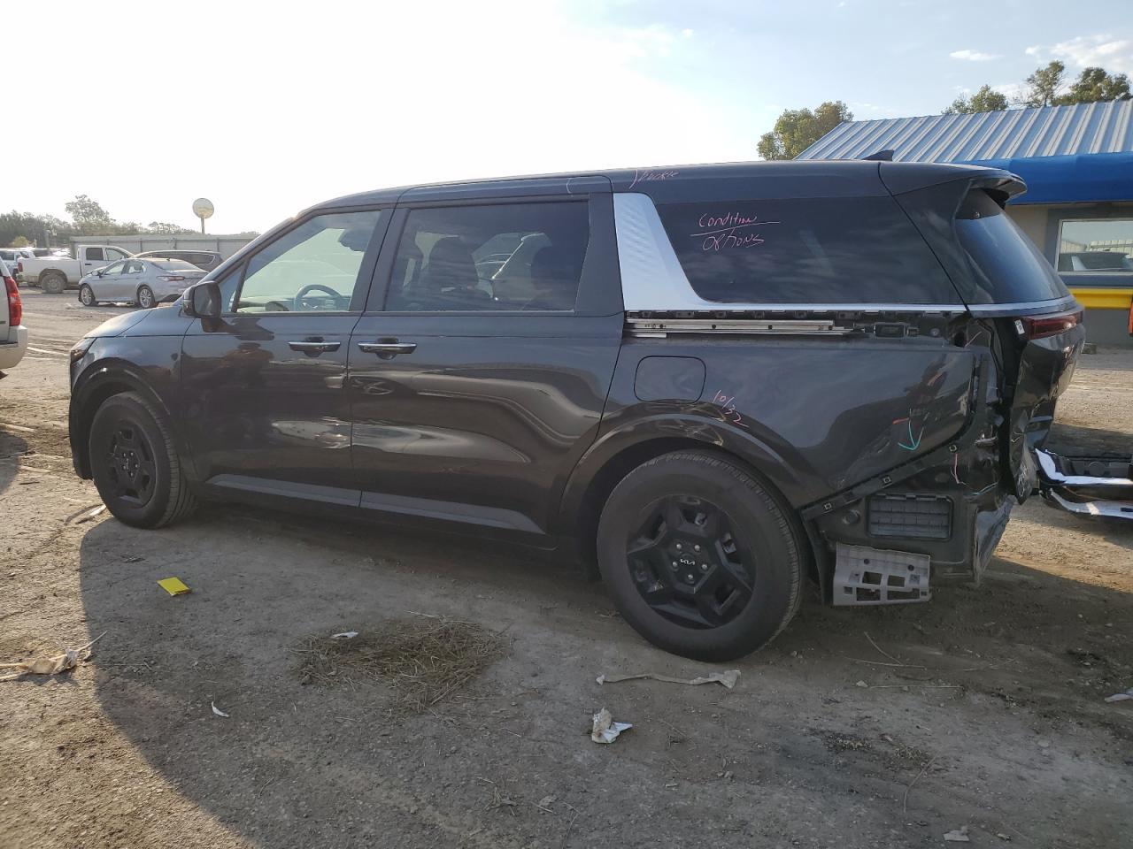 2025 Kia Carnival Lx - Фото 2