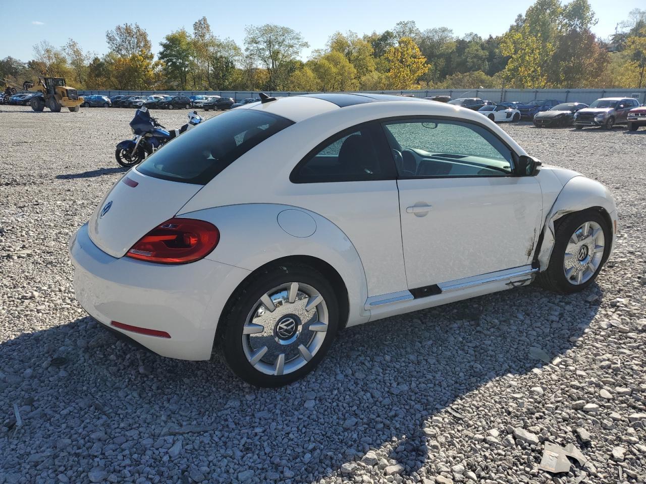 2012 Volkswagen Beetle - Фото 3