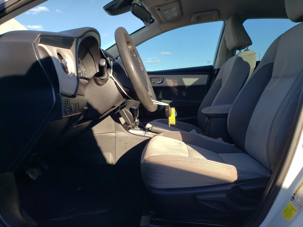 2017 Toyota Corolla L - Фото 7