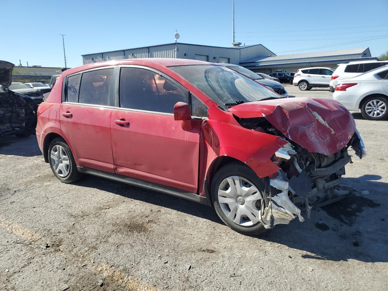 2012 Nissan Versa S - Фото 4