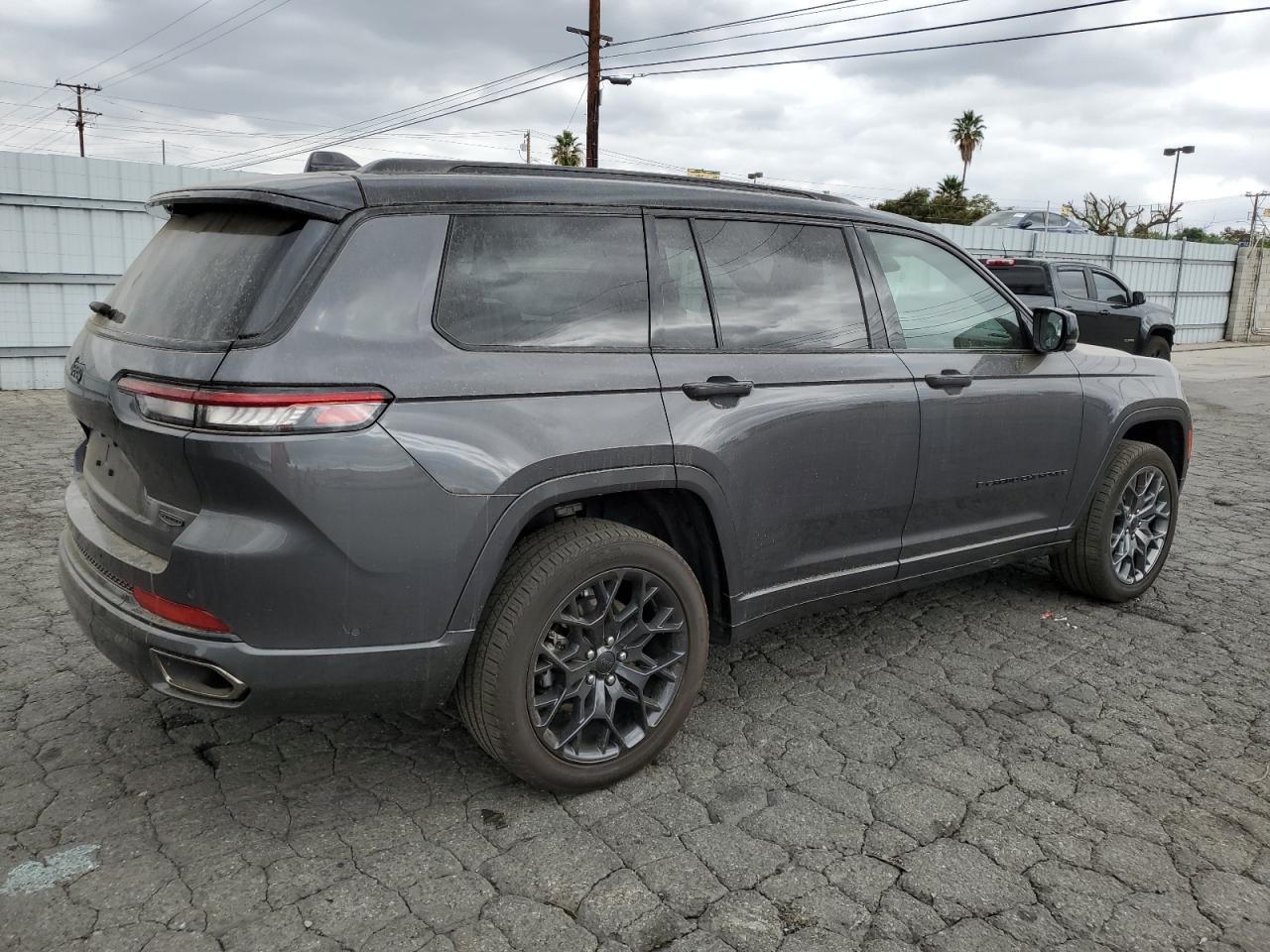 2024 Jeep Cherokee - Фото 3