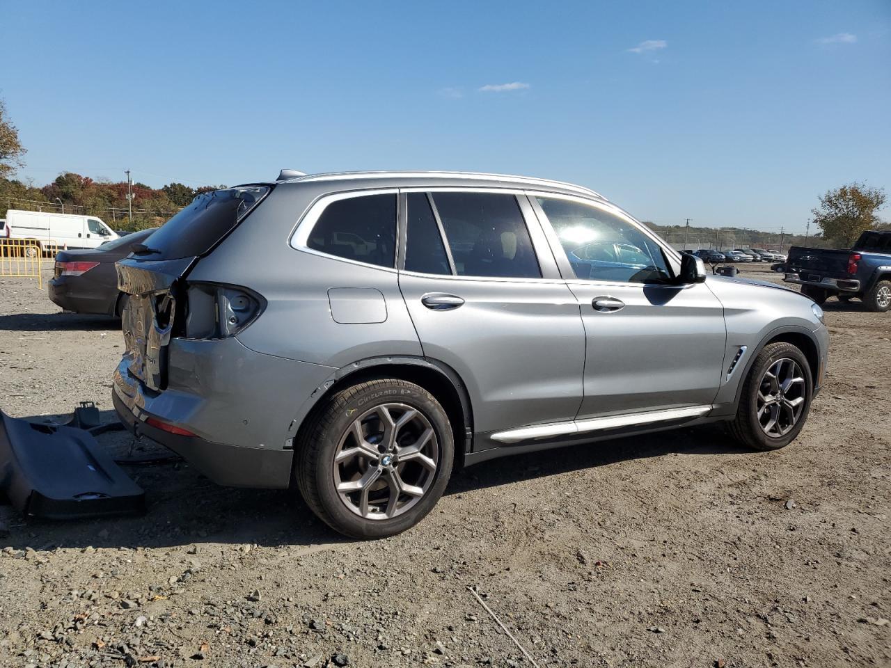2023 BMW X3 - Image 3