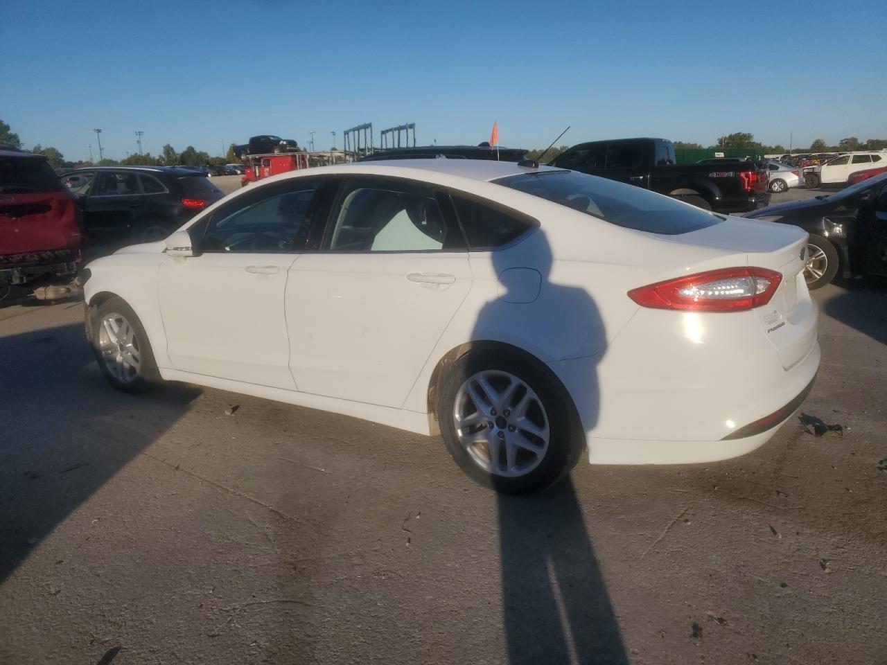 2015 Ford Fusion Se - Фото 2