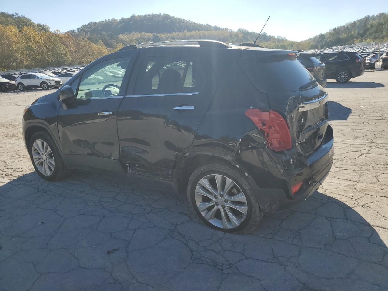 2018 Chevrolet Trax Premier - Image 2