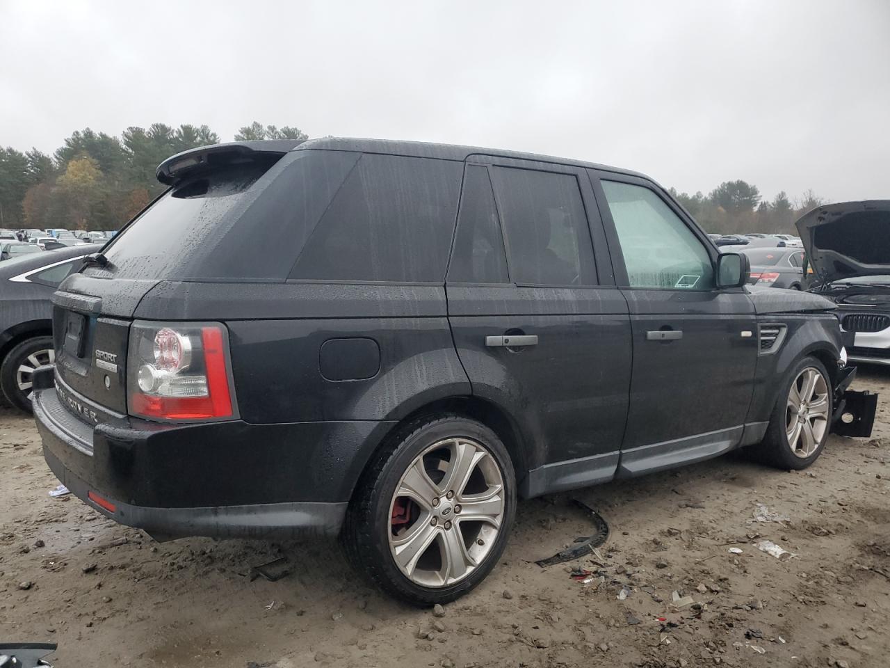2011 Land Rover Range Rover Sport Lux - Image 3