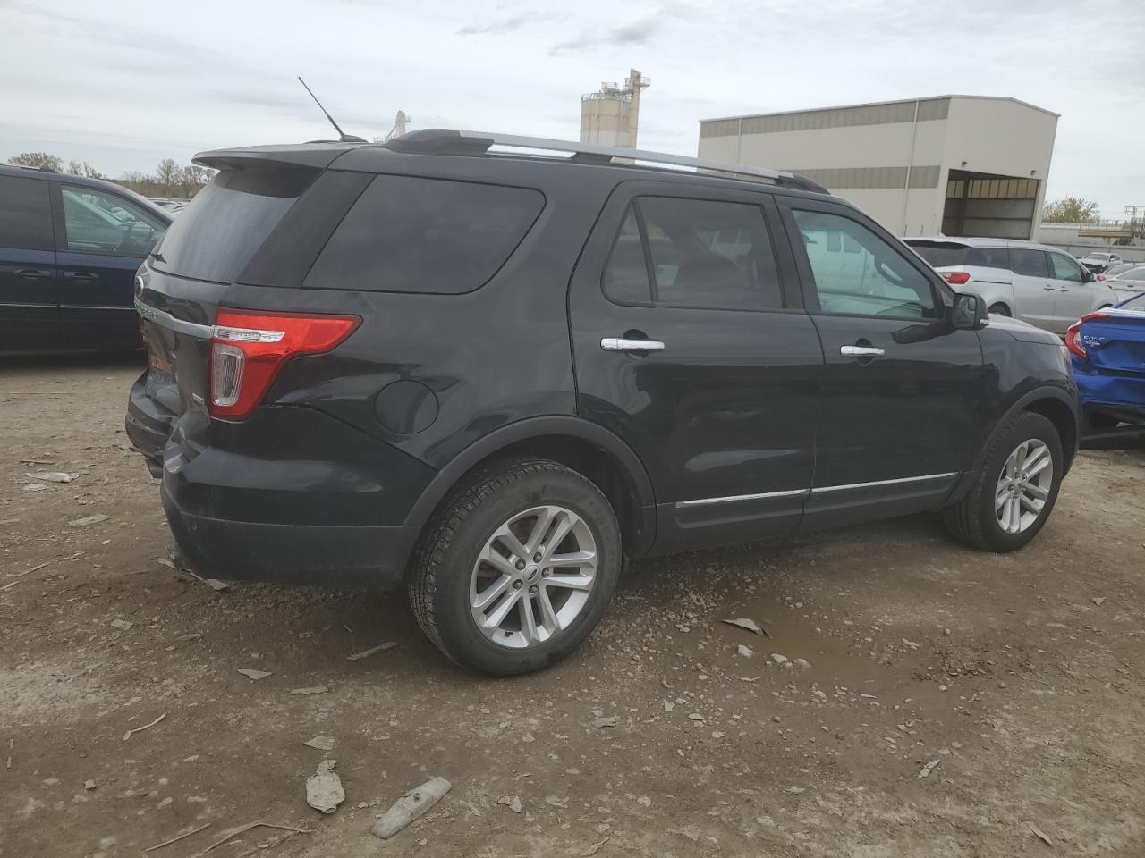 2014 Ford Explorer Xlt - Фото 3