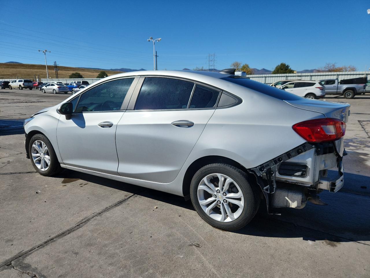 2019 Chevrolet Cruze Ls - Image 2