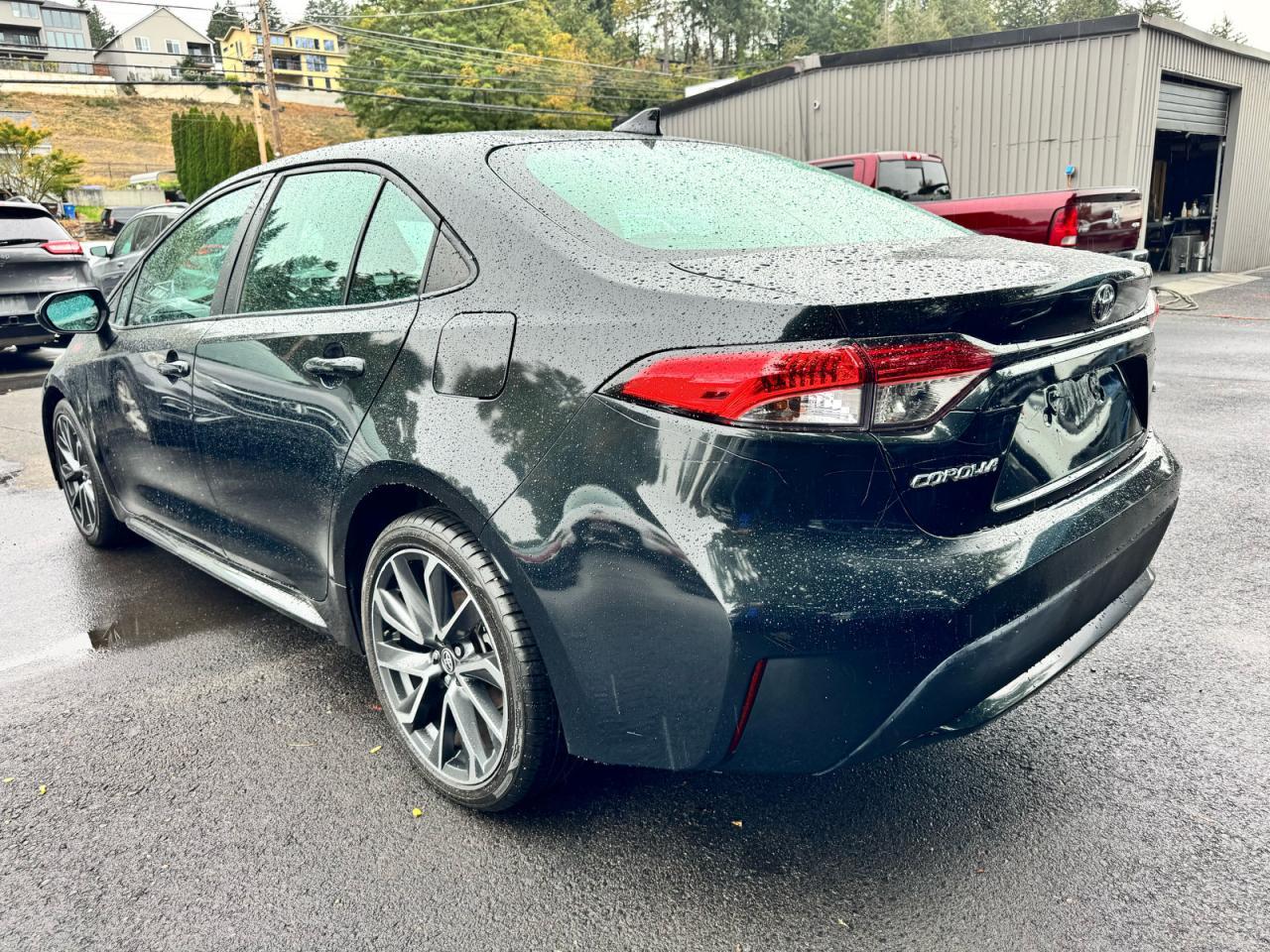 2021 Toyota Corolla Le - Image 3