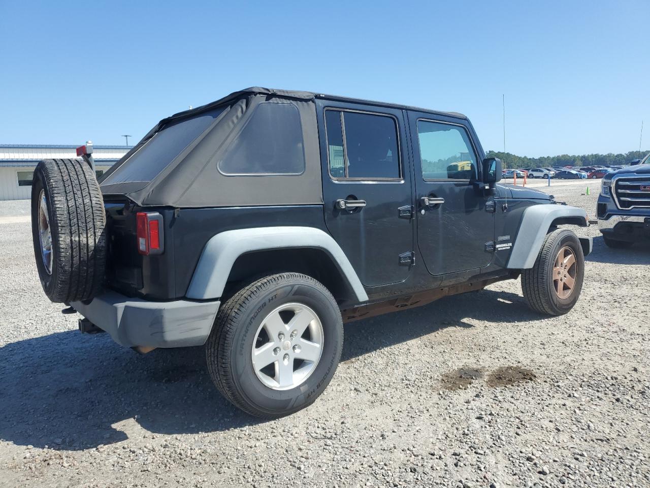 2010 Jeep Wrangler Unlimited Sport - Image 3