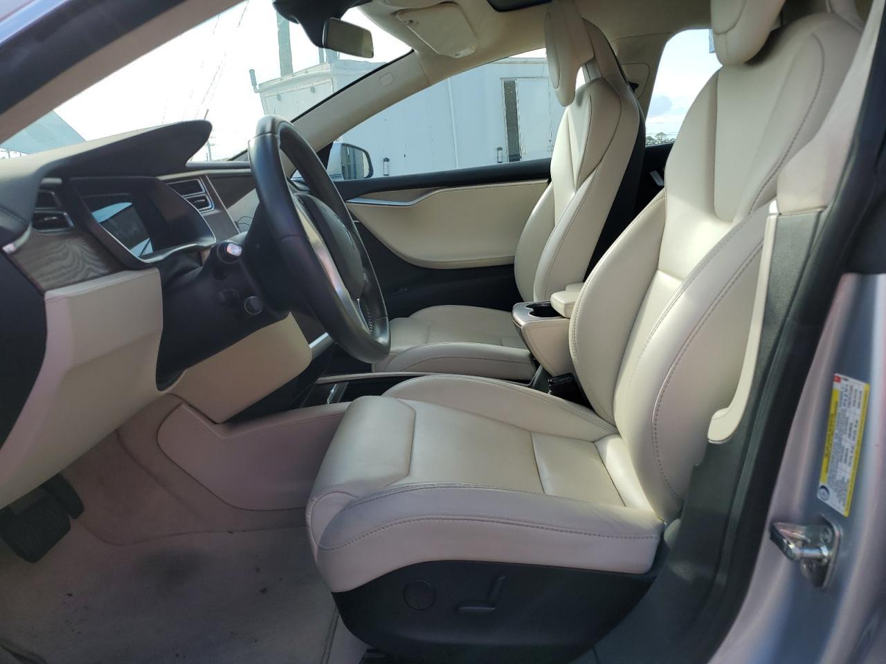 2017 Tesl Model S 75D - Image 7
