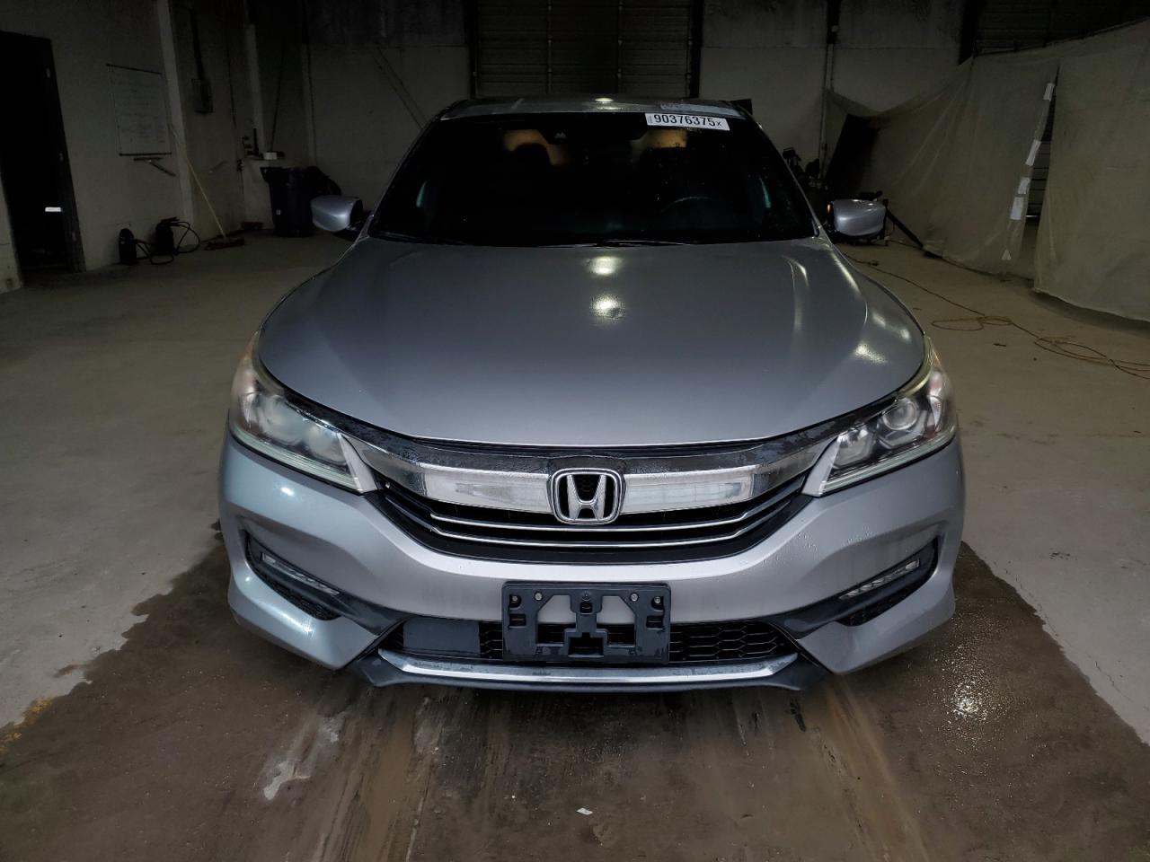 2016 Honda Accord Sport - Image 5