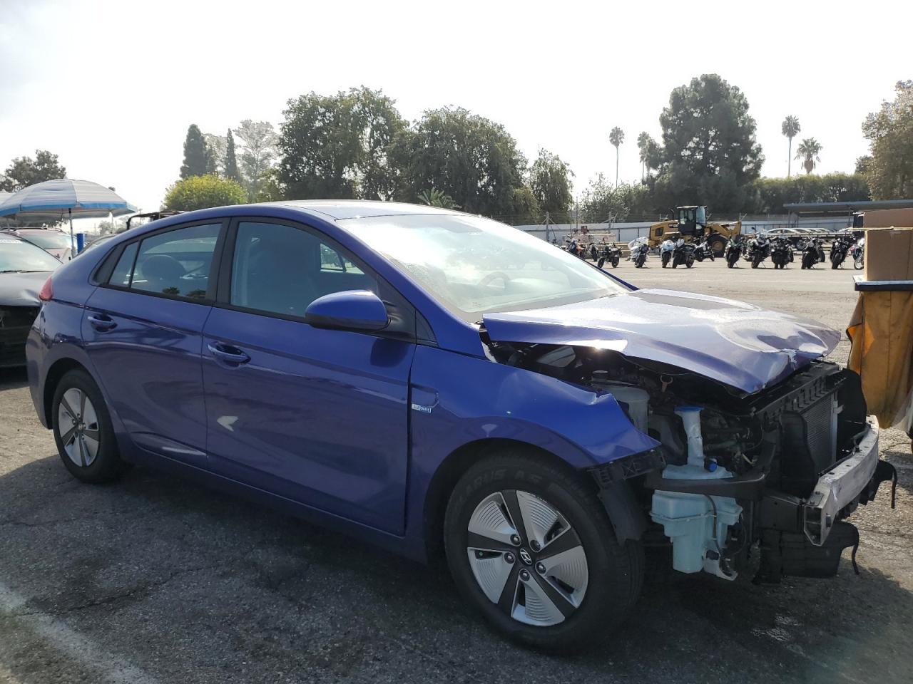 2019 Hyundai Ioniq Blue - Image 4