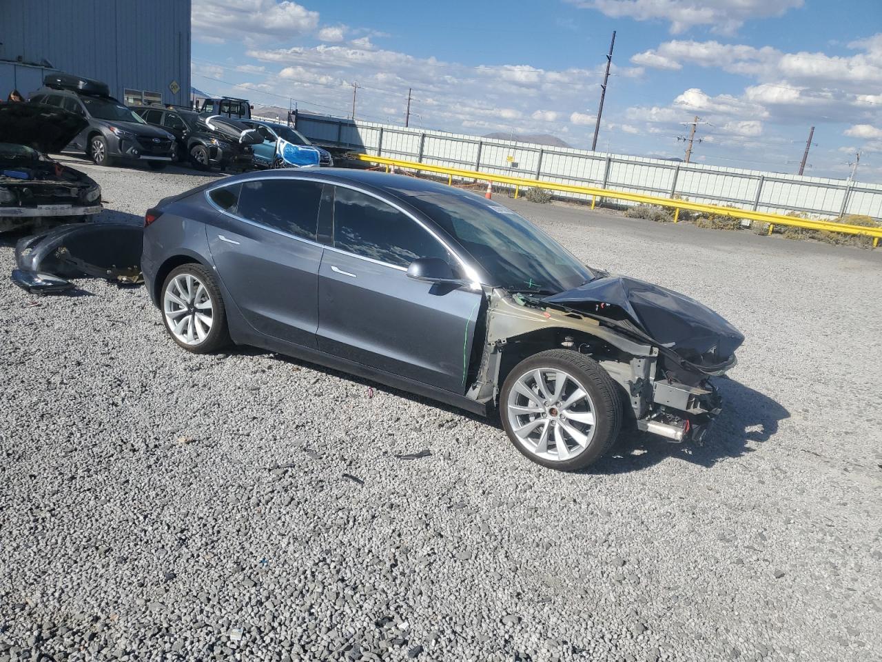 2020 Tesla Model 3 - Фото 4