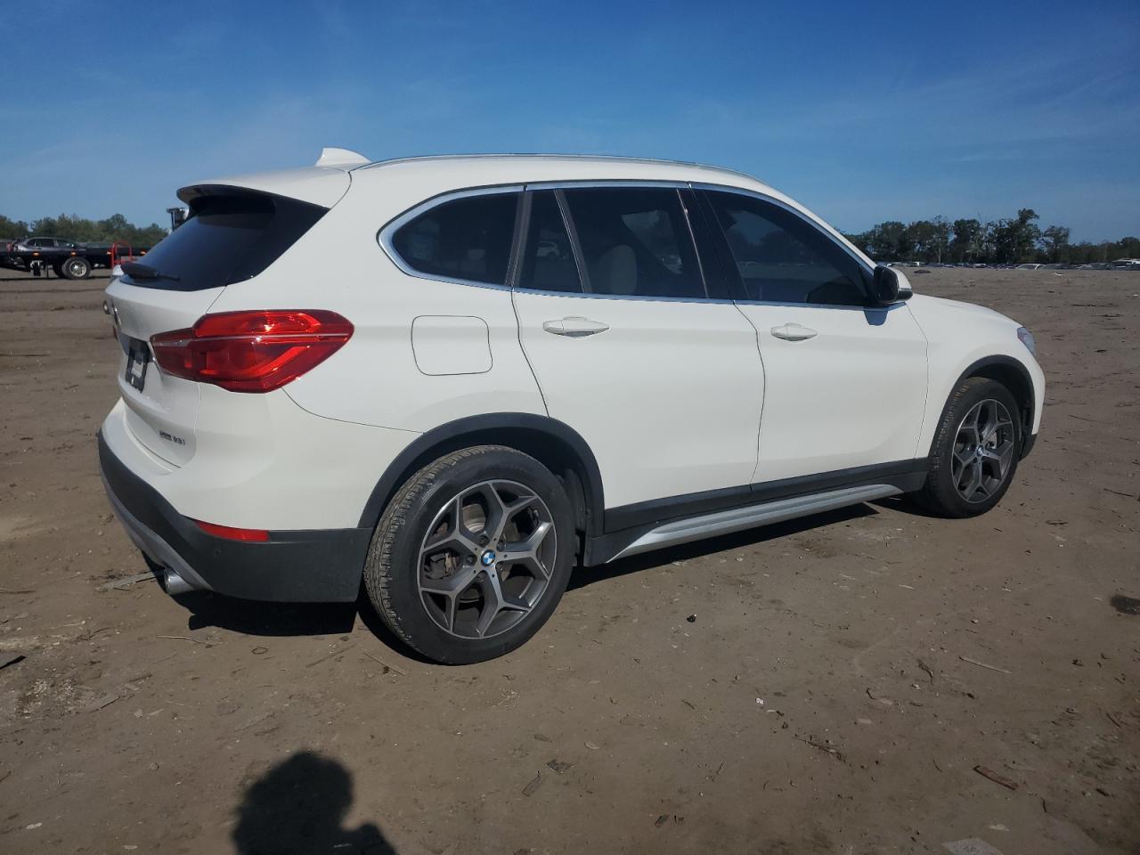 2019 BMW X1 Sdrive28I - Фото 3