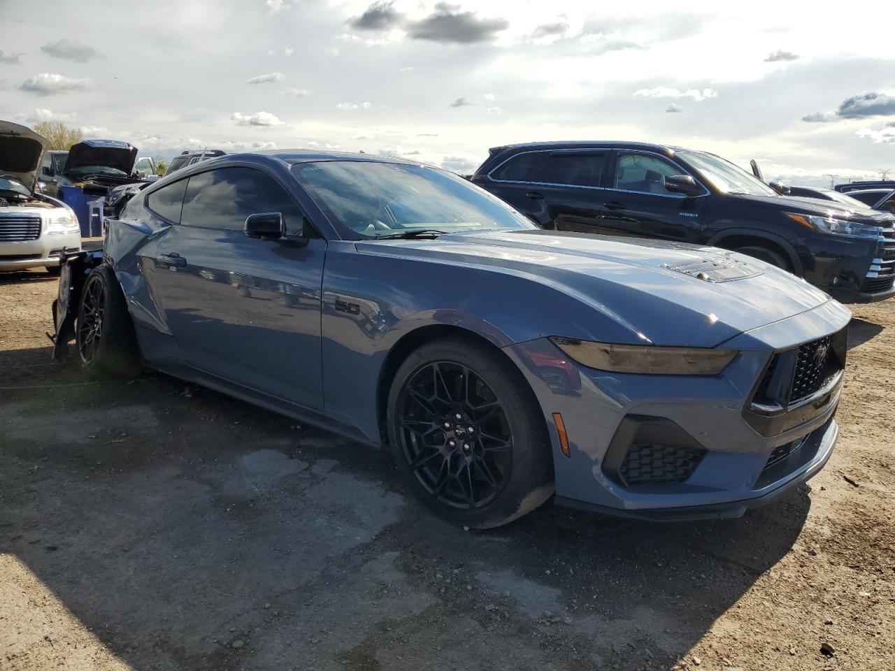 2024 Ford Mustang Gt - Фото 4
