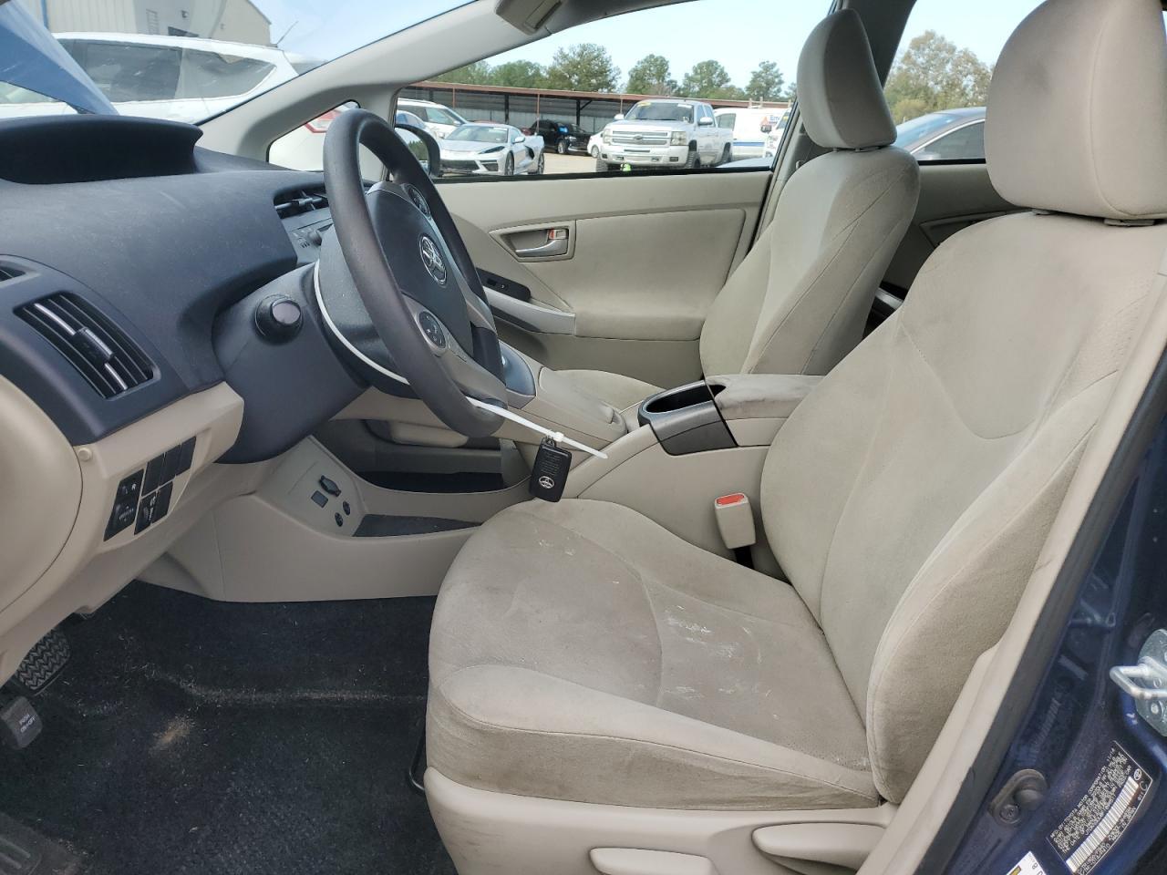 2015 Toyota Prius - Image 7