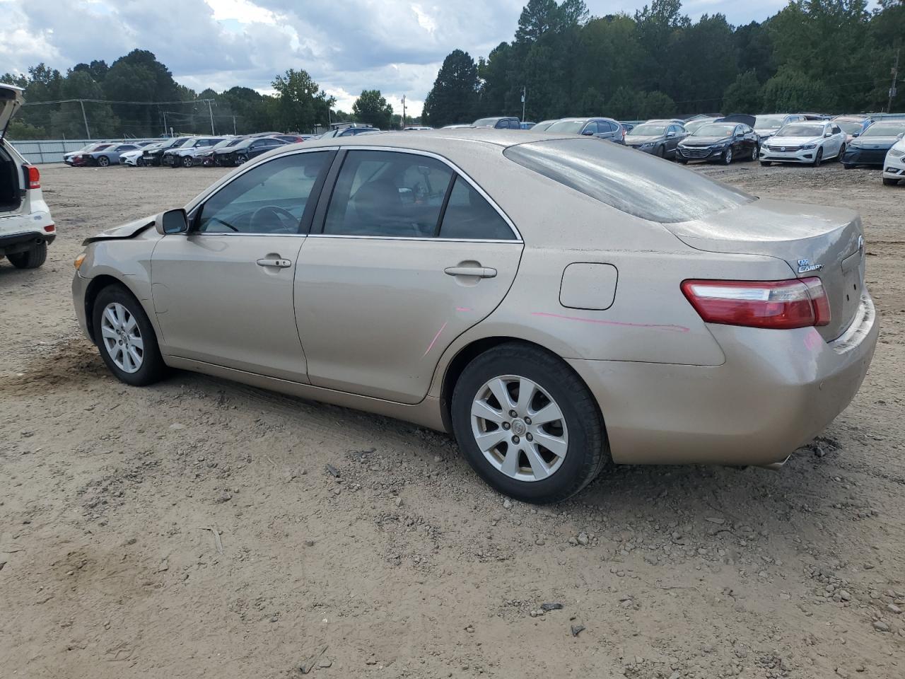 2007 Toyota Camry Le - Image 2