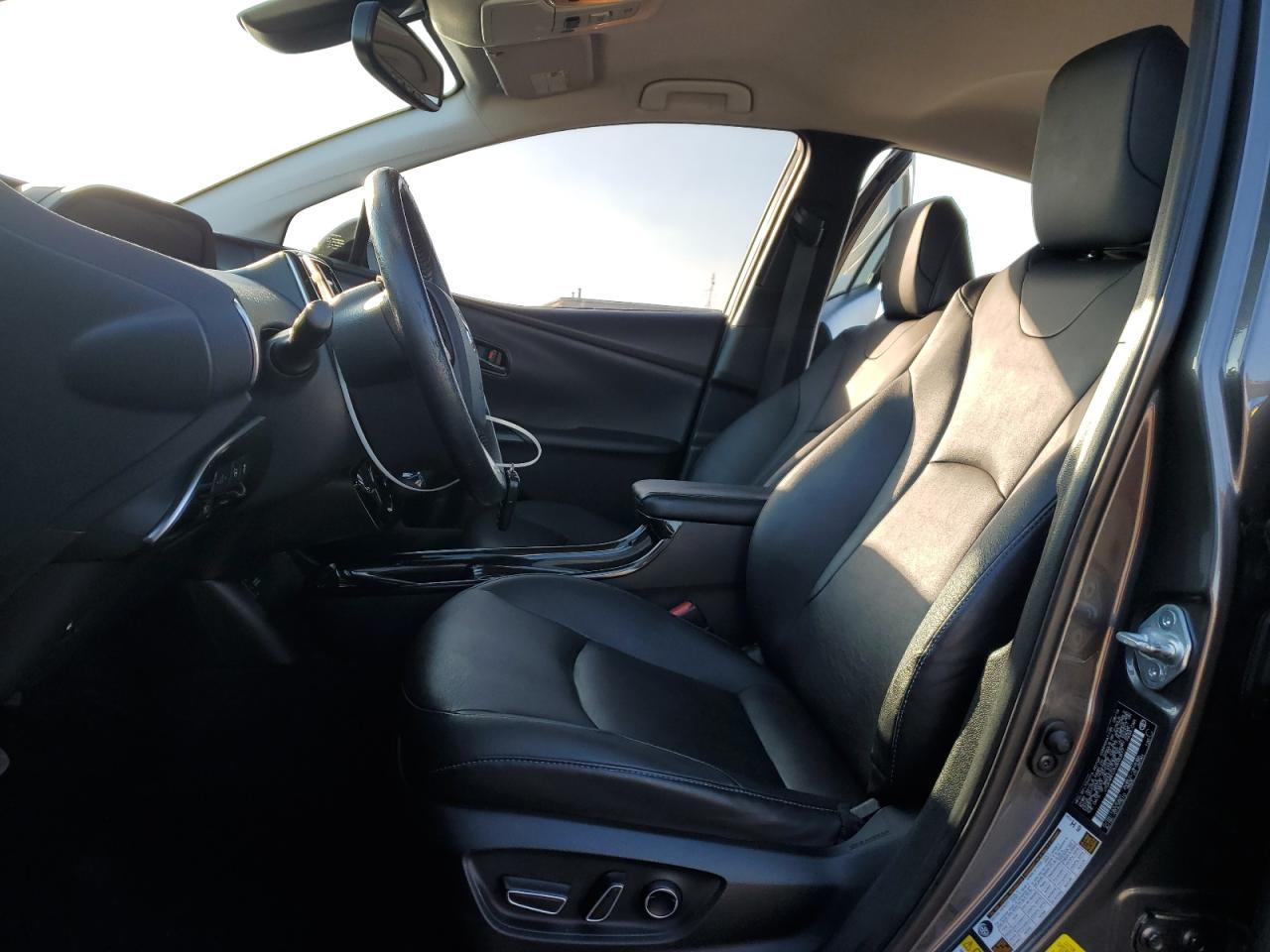 2017 Toyota Prius - Фото 7