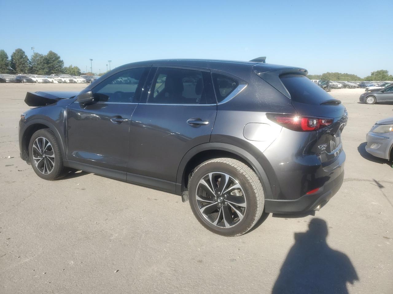2022 Mazda Cx-5 Premium - Image 2