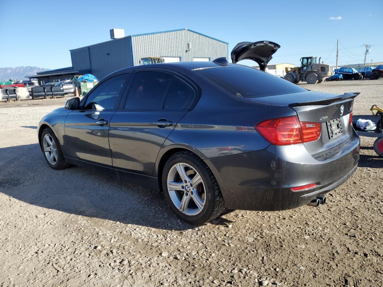 2015 BMW 328 Xi Sulev - Фото 2