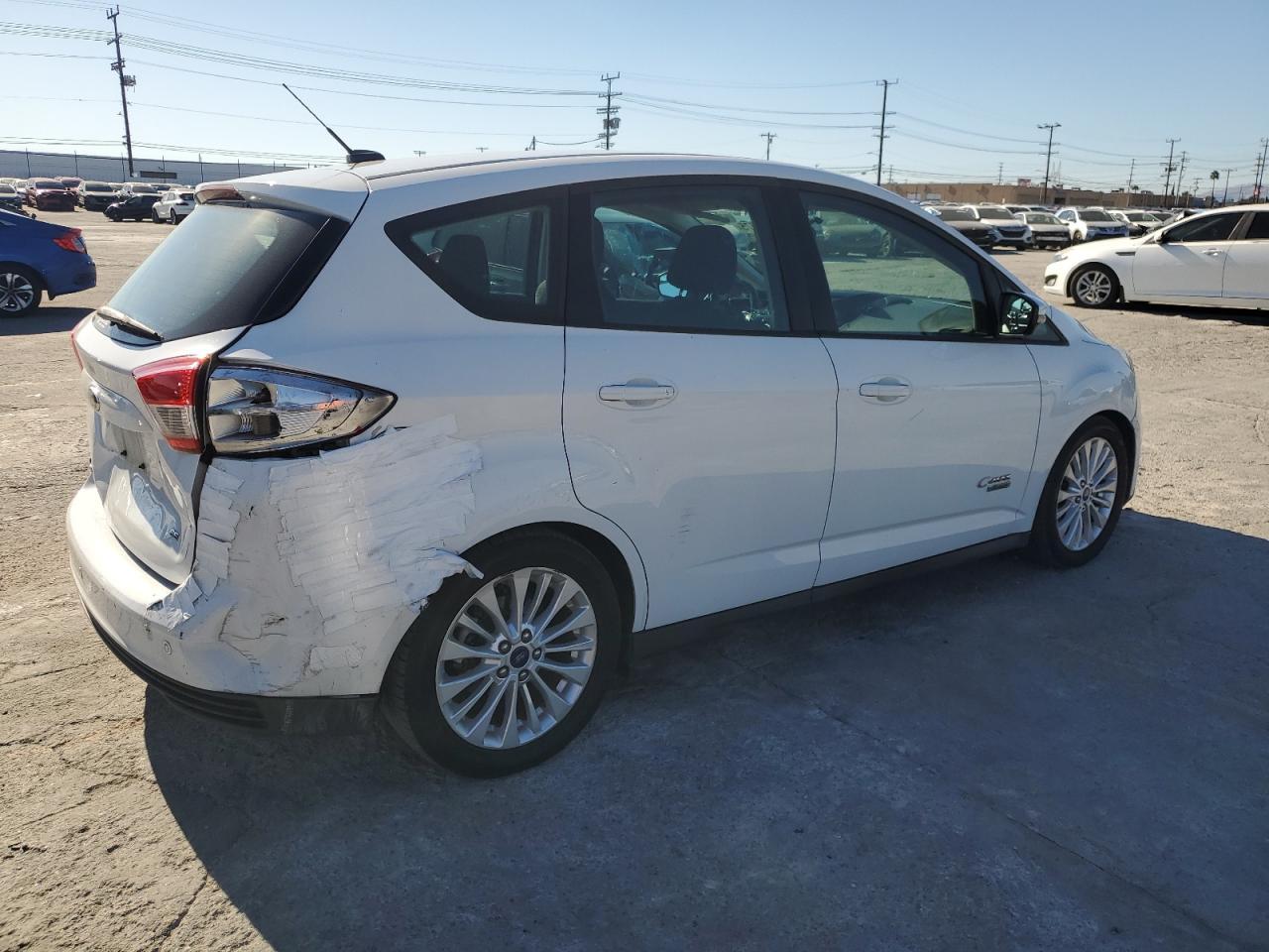 2017 Ford C-Max Se - Фото 3