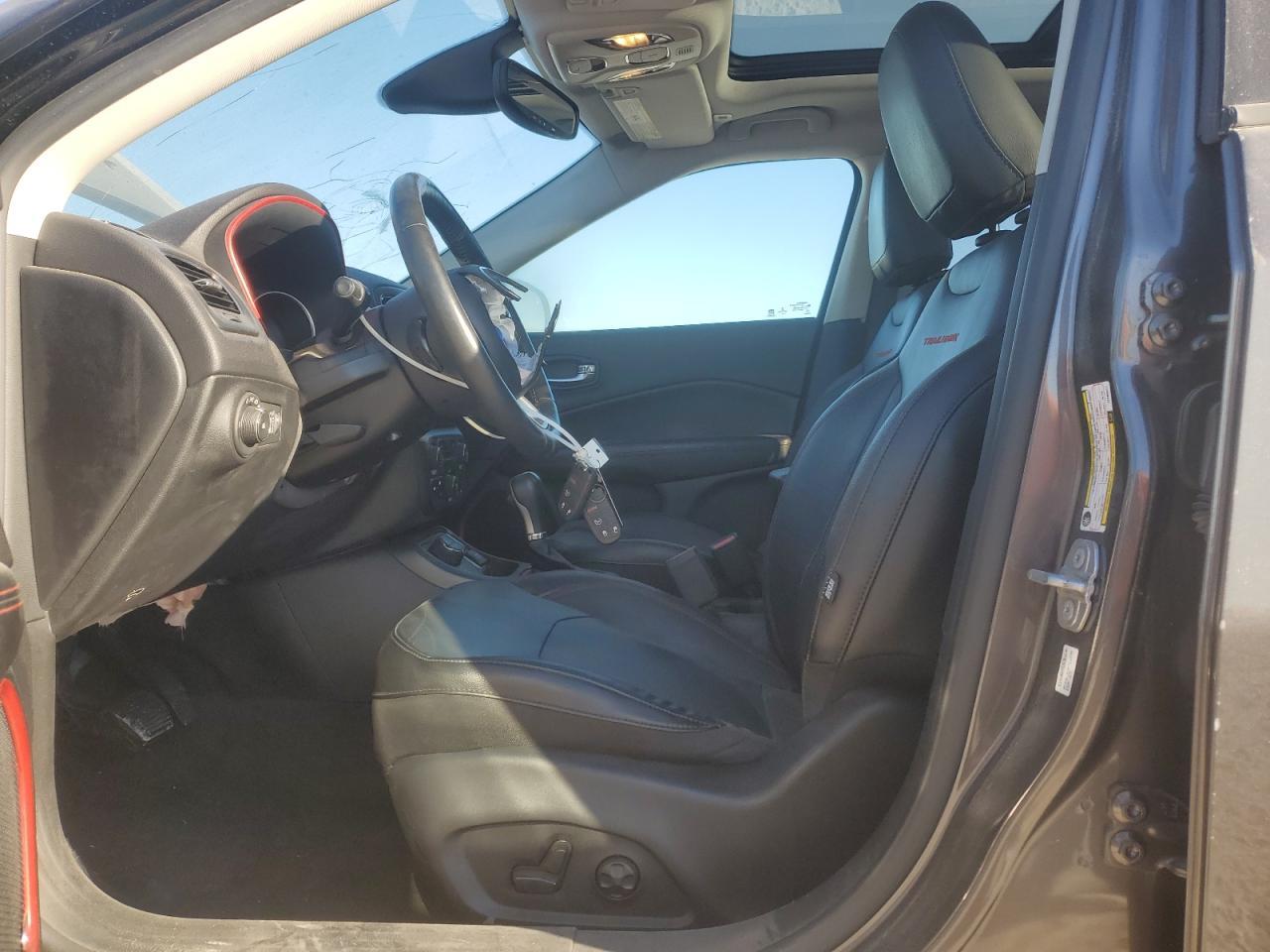 2018 Jeep Compass Trailhawk - Image 7