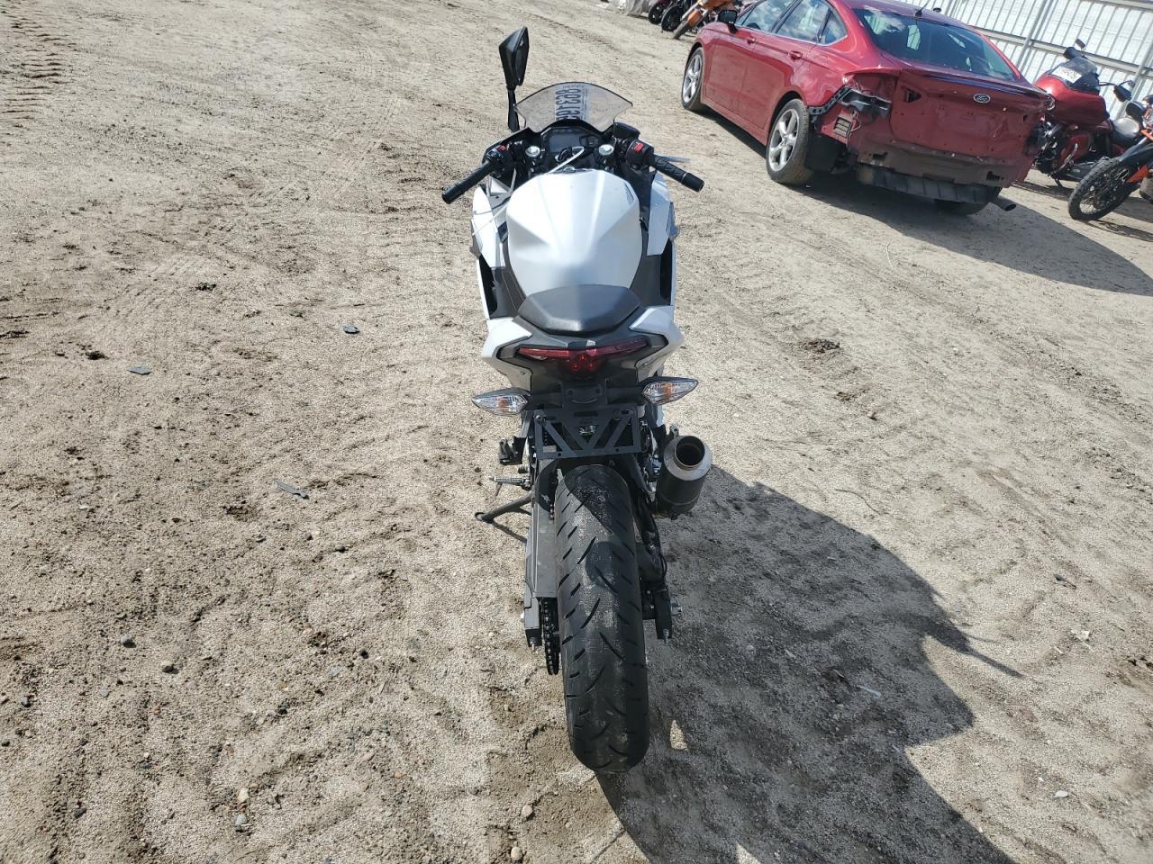 2024 Kawasaki Ex500 - Image 4