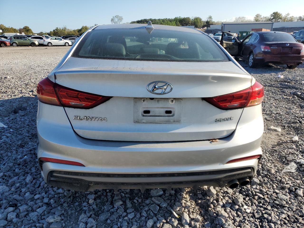 2018 Hyundai Elantra Sport - Фото 6