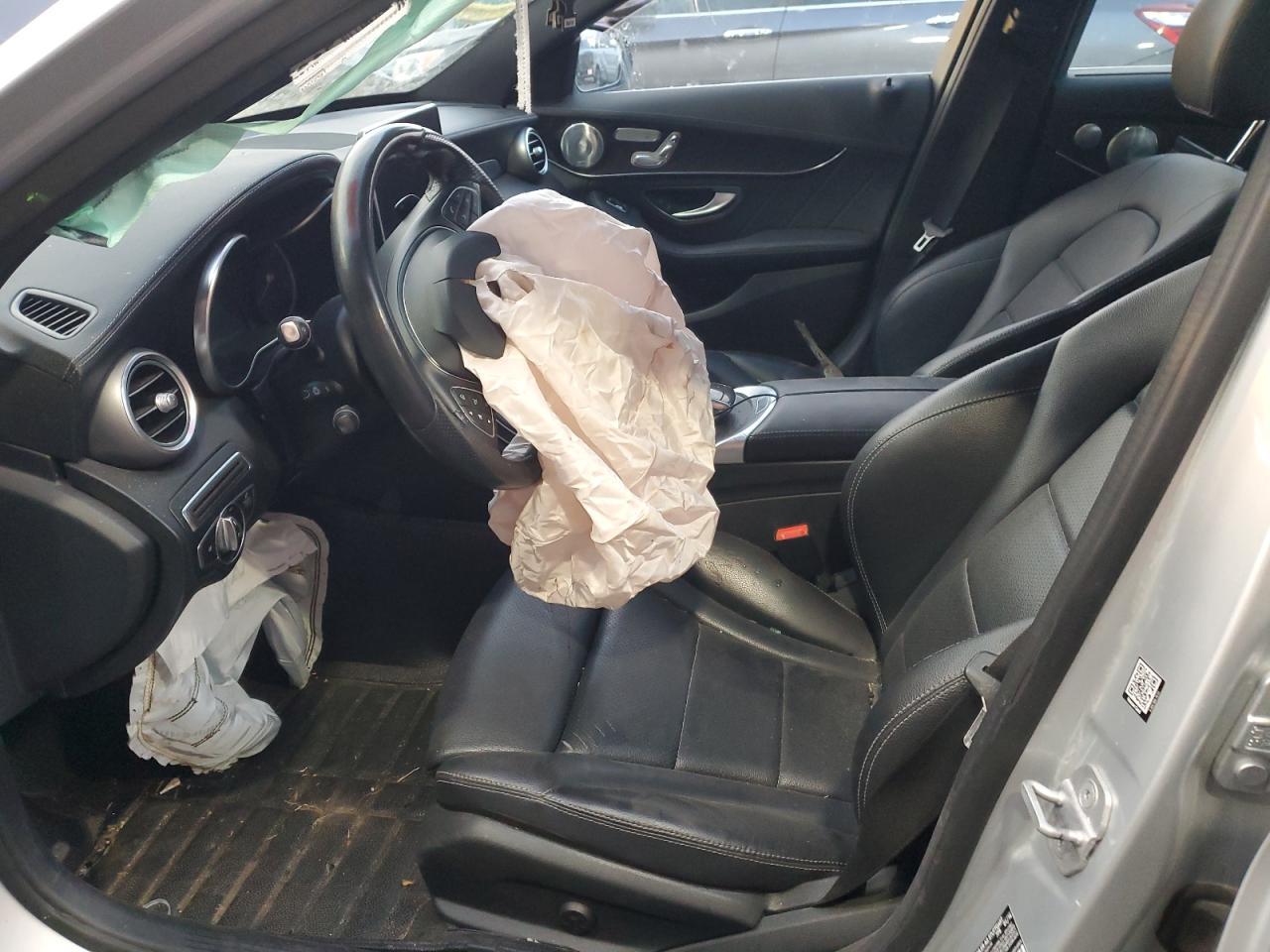2016 Mercedes-Benz C 300 4Matic - Image 7
