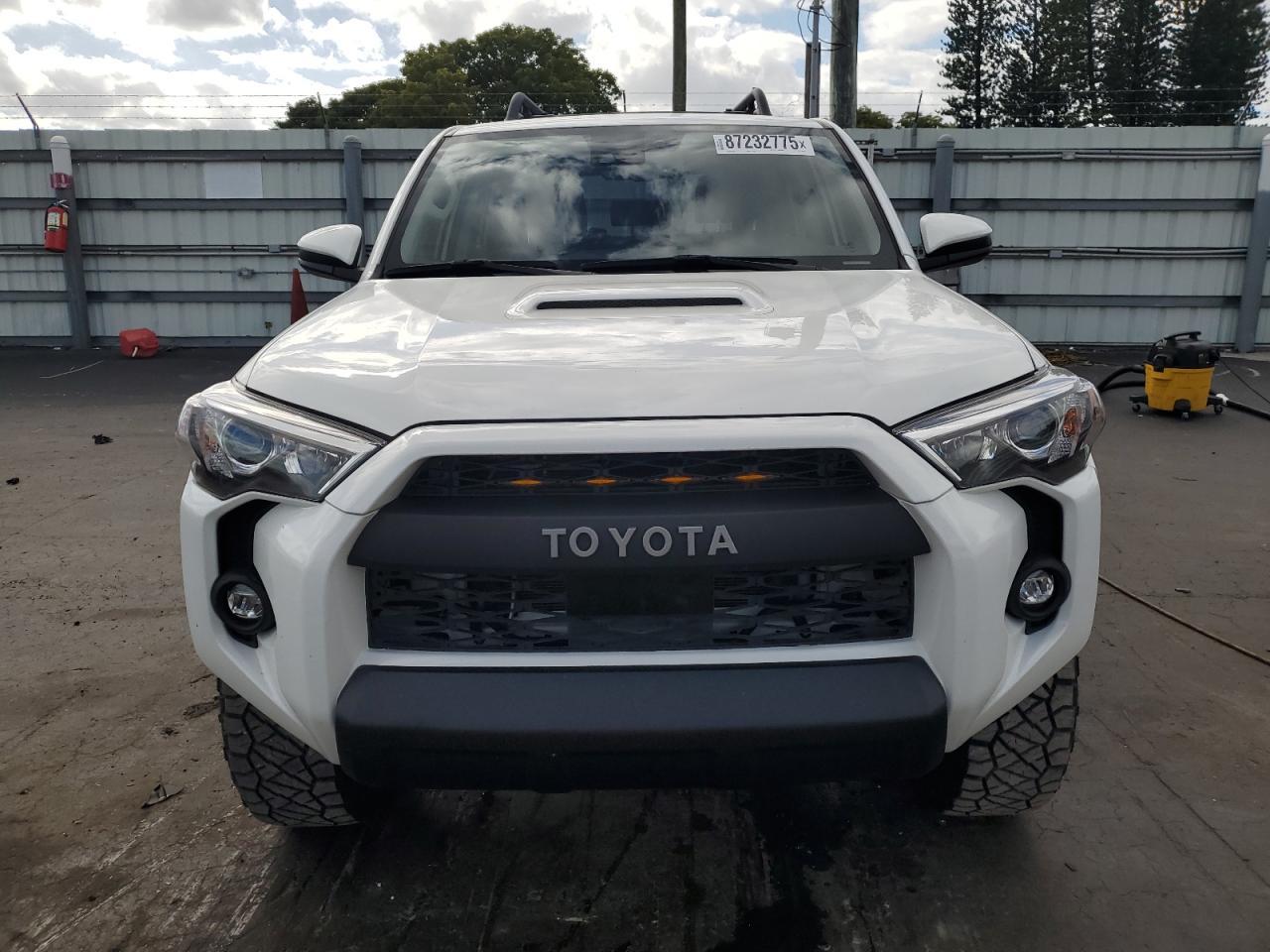 2023 Toyota 4Runner Sr5 - Image 5